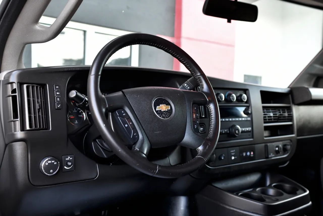 2020 Chevrolet Express 2500 Cargo Regular Van 3D Doral FL