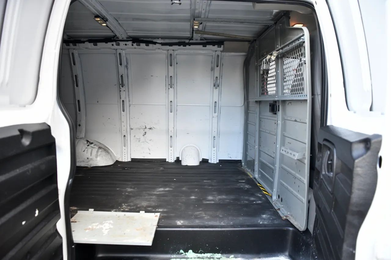 2020 Chevrolet Express 2500 Cargo Regular Van 3D Doral FL