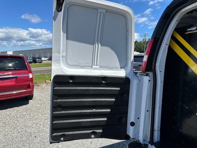 2020 Chevrolet Express 2500 Cargo Van w/ Bin Package 6.0L Ashland VA