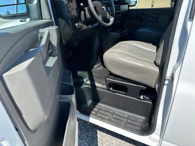 2020 Chevrolet Express 2500 Cargo Van w/ Ladder Rack & Bin Package Ashland VA
