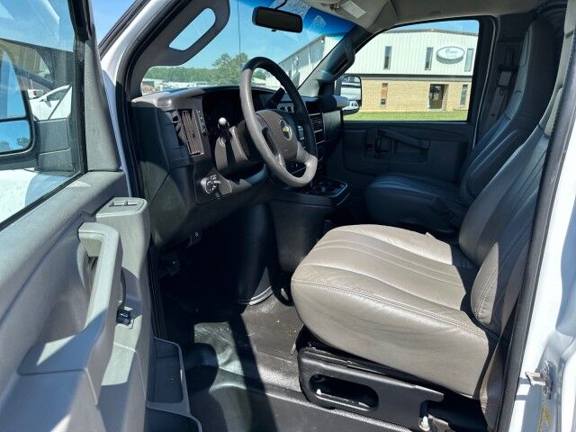 2020 Chevrolet Express 2500 Cargo Van w/ Ladder Rack & Bin Package Ashland VA