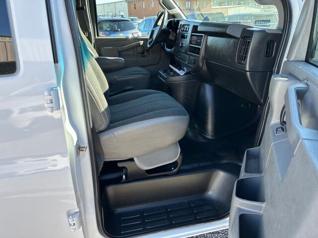 2020 Chevrolet Express 2500 Cargo Van w/ Ladder Rack & Bin Package Ashland VA
