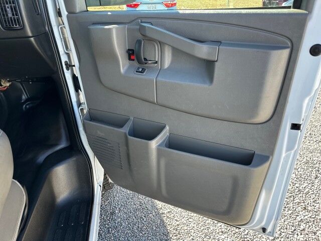 2020 Chevrolet Express 2500 Cargo Van w/ Ladder Rack & Bin Package Ashland VA