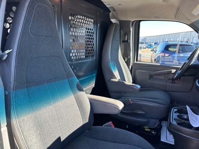 2020 Chevrolet Express 2500 Cargo Van w/ Ladder Rack & Bin Package Ashland VA