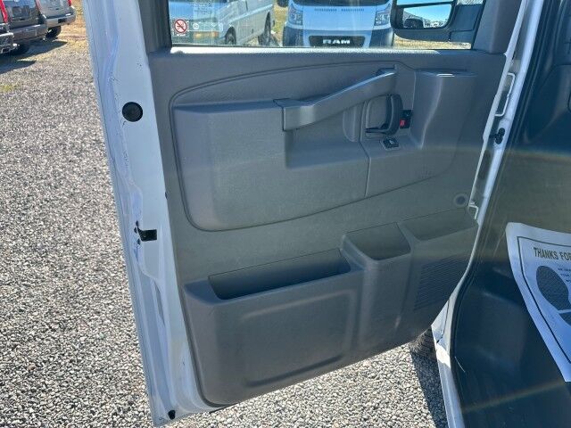 2020 Chevrolet Express 2500 Cargo Van w/ Ladder Rack & Bin Package Ashland VA