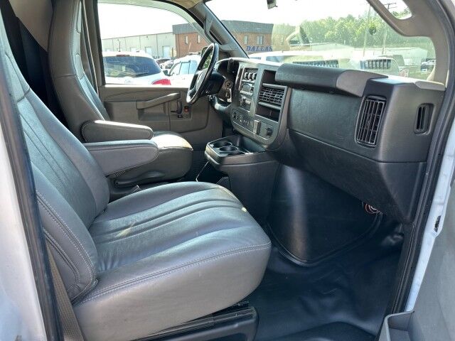 2020 Chevrolet Express 3500 Cargo Van w/ Bin Package Ashland VA