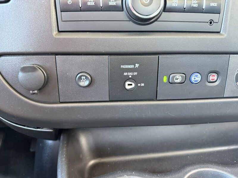 2020 Chevrolet Express 3500 DRW 16' Box Truck Collinsville OK