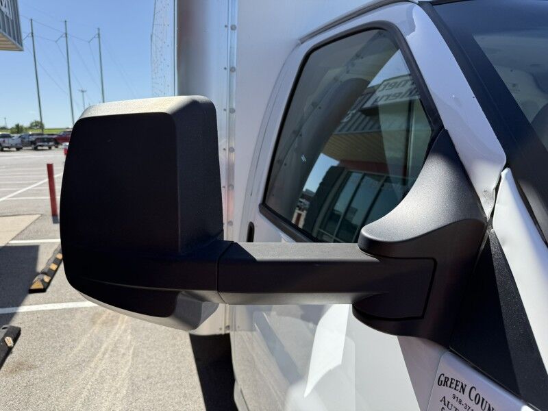 2020 Chevrolet Express 3500 DRW 16' Box Truck Collinsville OK