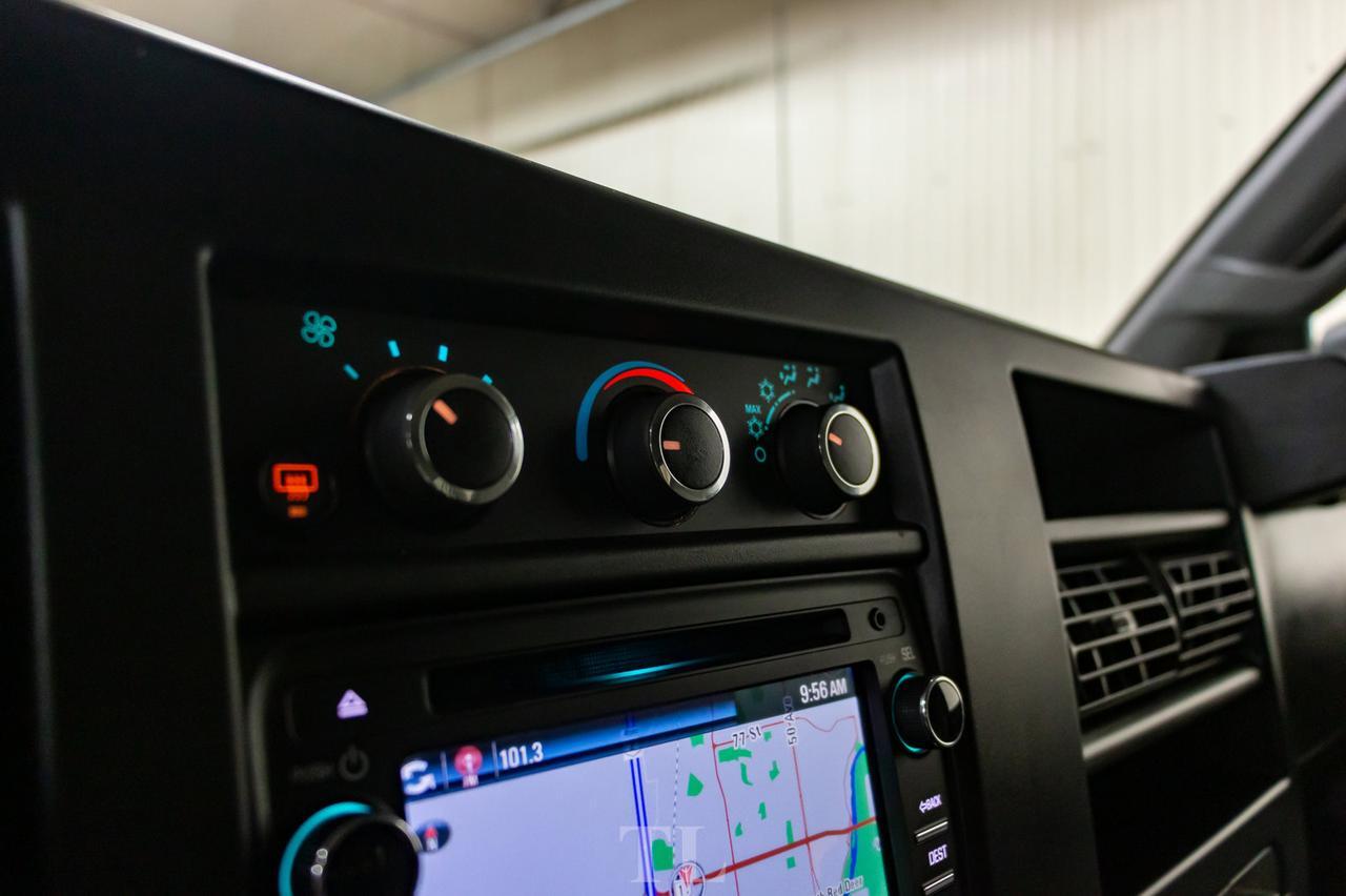 2020 Chevrolet Express 3500 LT 12 Passenger Nav BCam Red Deer AB