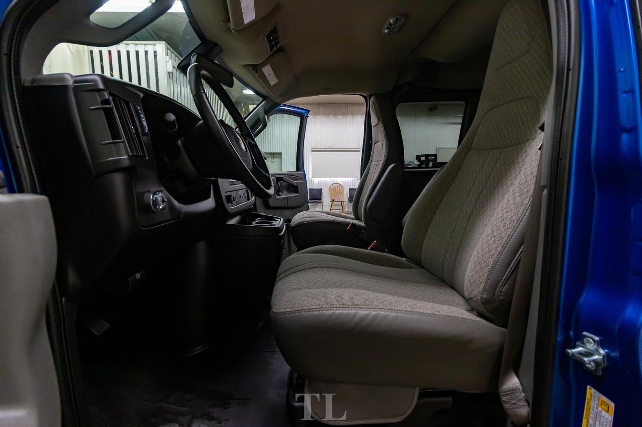 2020 Chevrolet Express 3500 LT 12 Passenger Nav BCam Red Deer AB