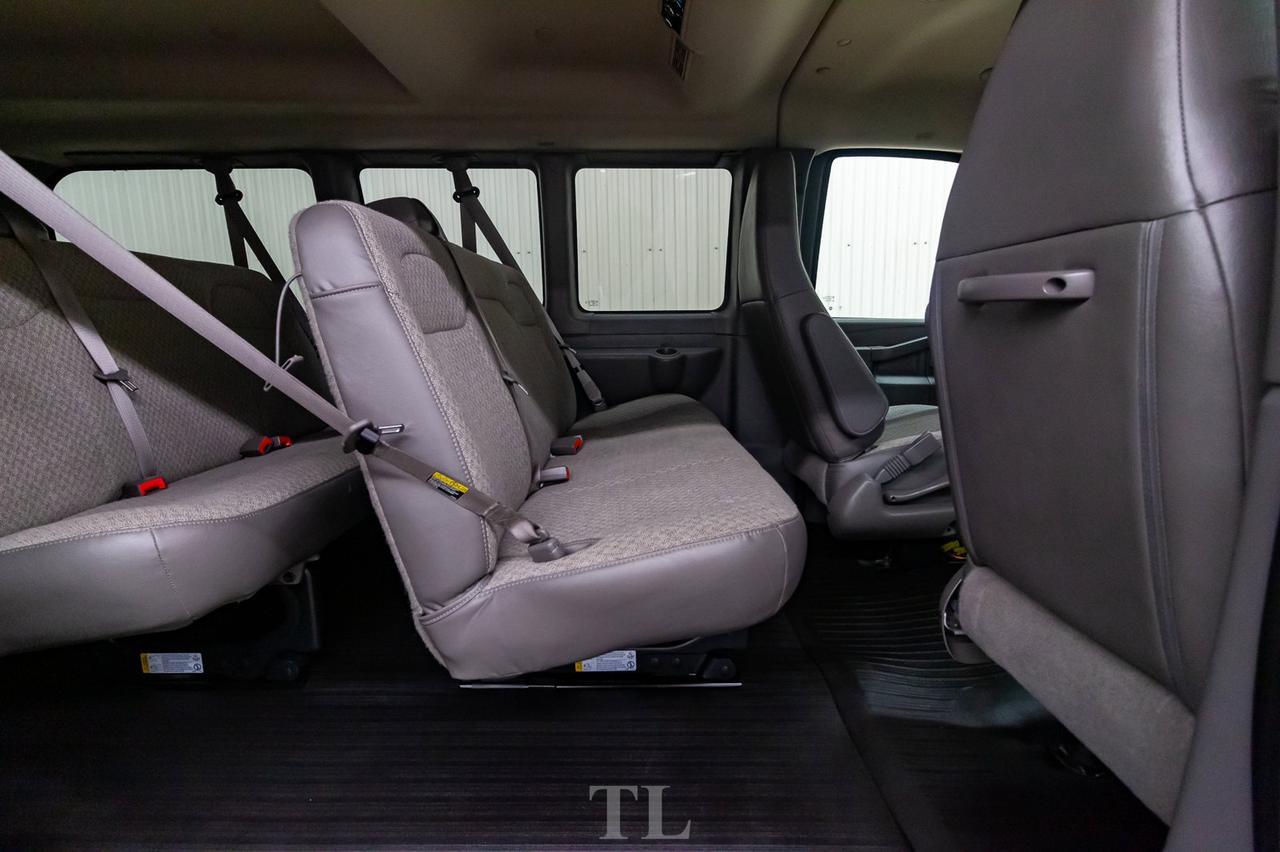 2020 Chevrolet Express 3500 LT 12 Passenger Nav BCam Red Deer AB