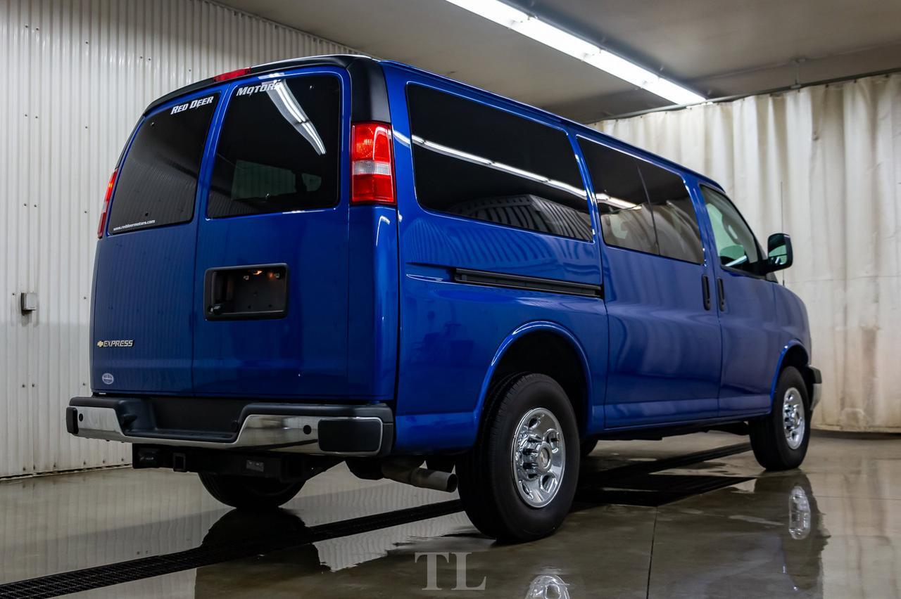 2020 Chevrolet Express 3500 LT 12 Passenger Nav BCam Red Deer AB