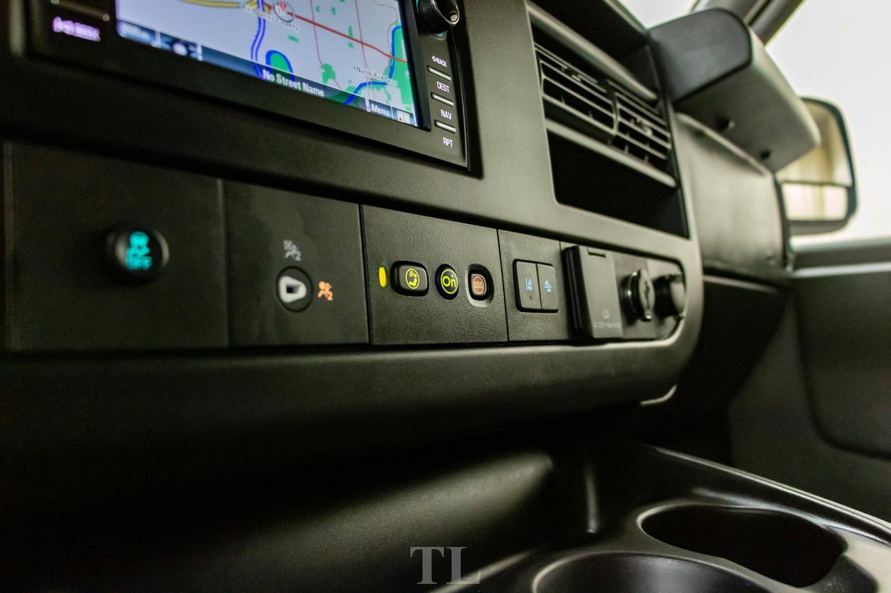 2020 Chevrolet Express 3500 LT 12 Passenger Nav BCam Red Deer AB