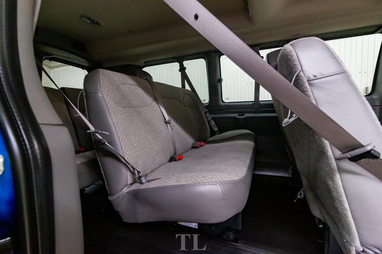 2020 Chevrolet Express 3500 LT 12 Passenger Nav BCam Red Deer AB