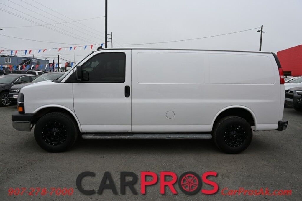 2020 Chevrolet Express Cargo Van 6.0L V8 - Driver Convenience PKG - Cruise Control - Bluetooth - Rear Camera Mirror - Reverse Camera -