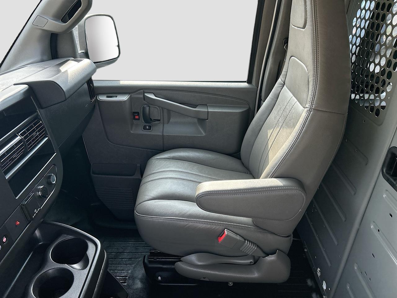 2020 Chevrolet Express Cargo Van RWD 2500 Venice FL