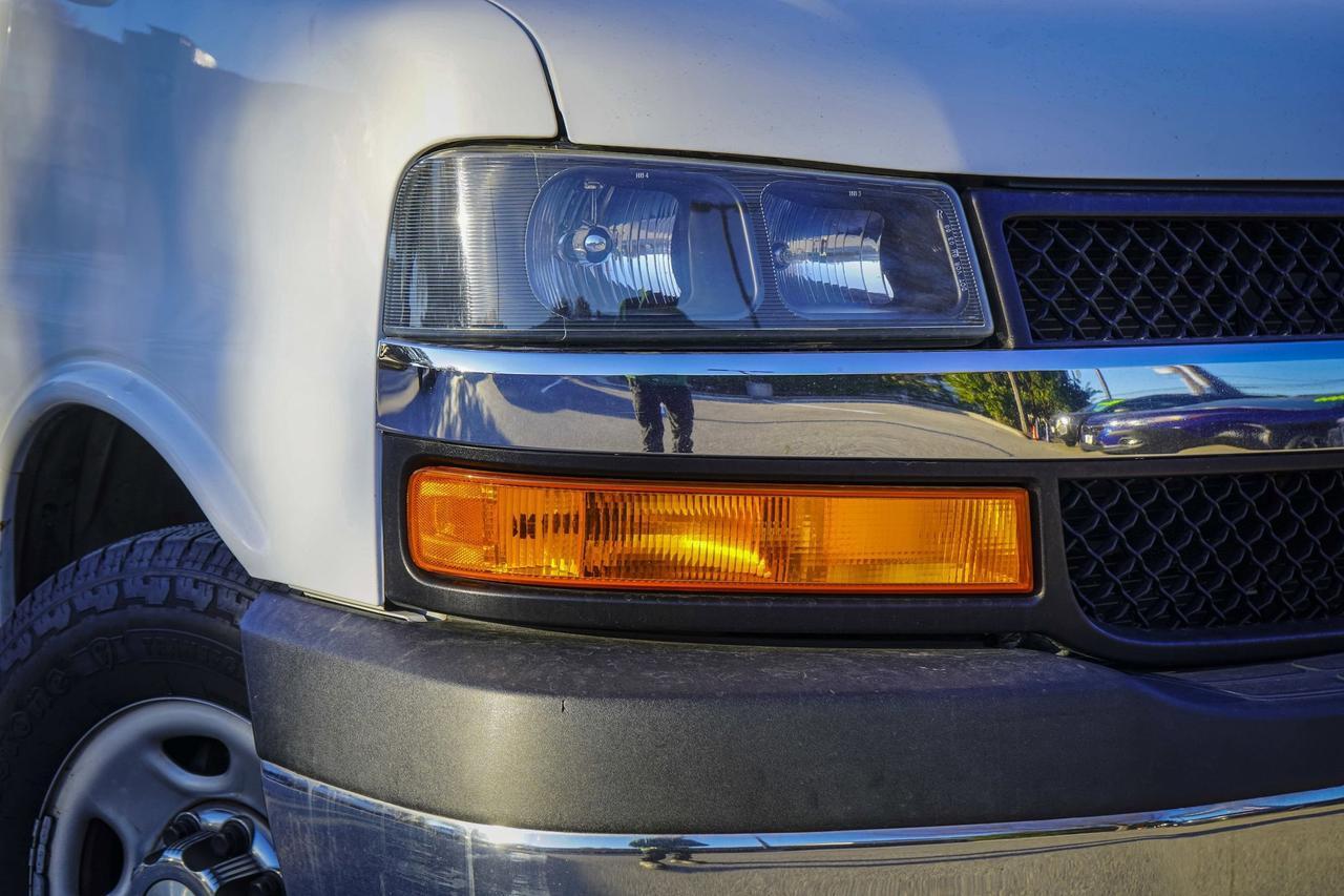 2020 Chevrolet Express Passenger LT