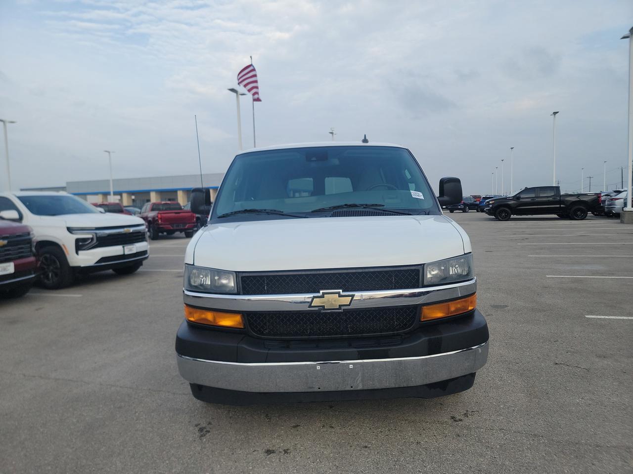2020 Chevrolet Express Passenger LT