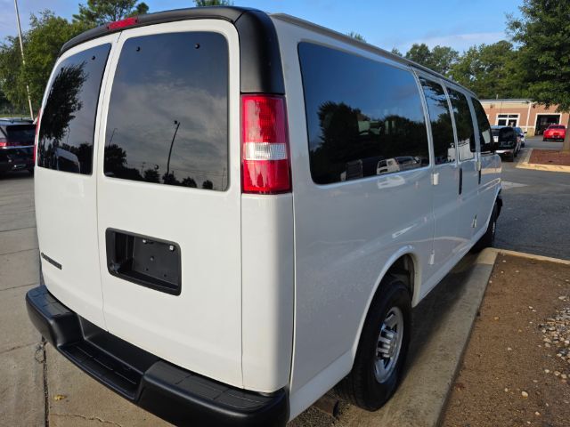 2020 Chevrolet Express Passenger RWD 2500 Regular Wheelbase LS