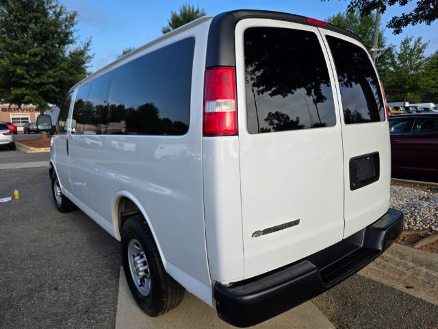2020 Chevrolet Express Passenger RWD 2500 Regular Wheelbase LS