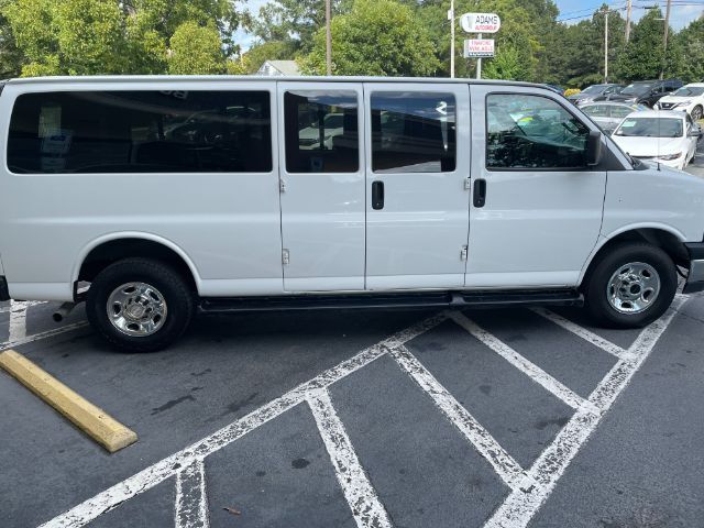 2020 Chevrolet Express Passenger RWD 3500 Extended Wheelbase LT