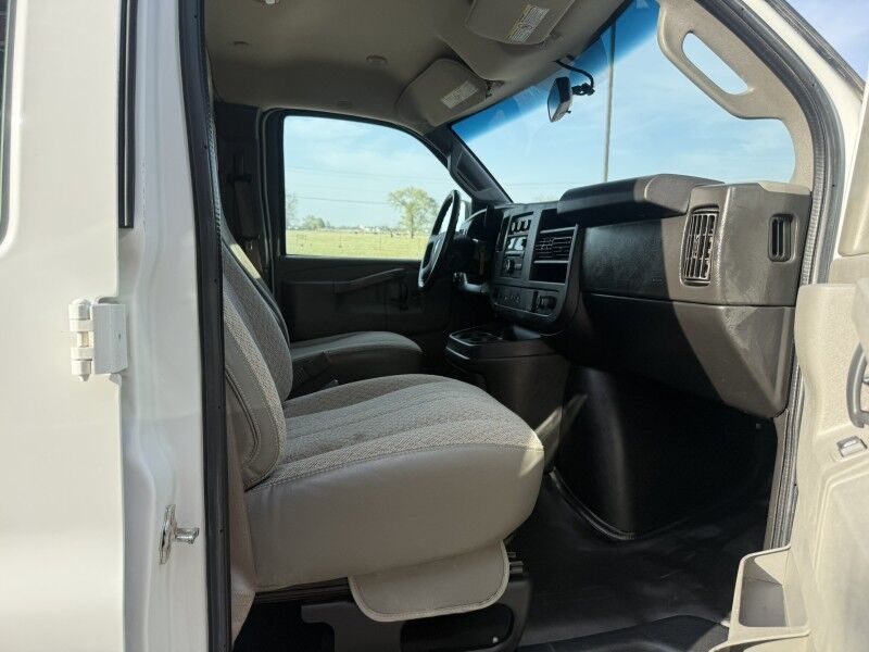 2020 Chevrolet G2500 Extended Cargo Van 6.0L V8 Collinsville OK