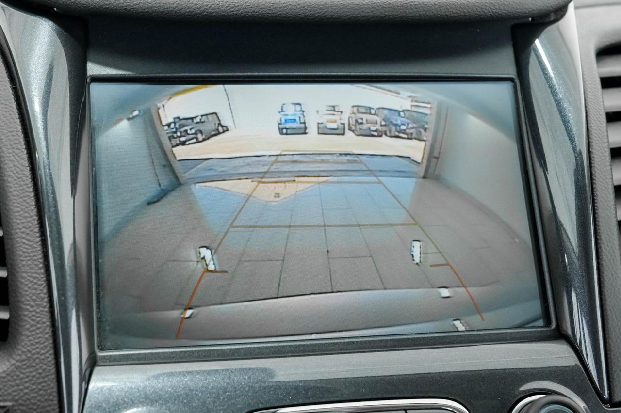 2020 Chevrolet Impala LT AUTOMATIC LEATHER/CLOTH SEATS REAR CAMERA KEYLESS START POWER DRIVER SEAT Carrollton TX