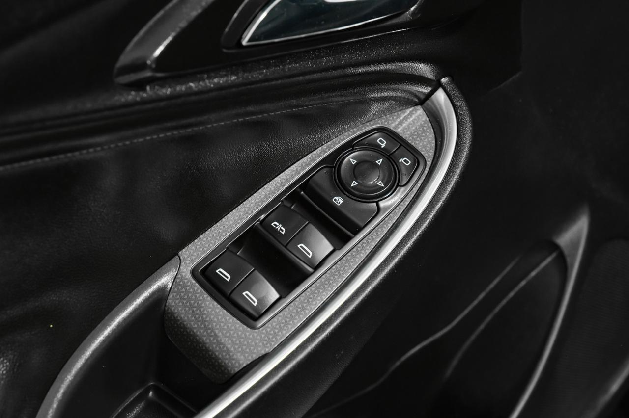 2020 Chevrolet Malibu LT REDLINE EDITION LEATHER PACKAGE PANORAMA HEATED SEATS REAR CAMERA KEYLESS START Carrollton TX