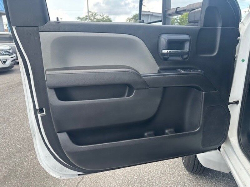 2020 Chevrolet SILVERADO 6500 MD WORK TRUCK FLATBED LOW MILES DIESEL FREE SHIPPING IN FLORIDA Sarasota FL