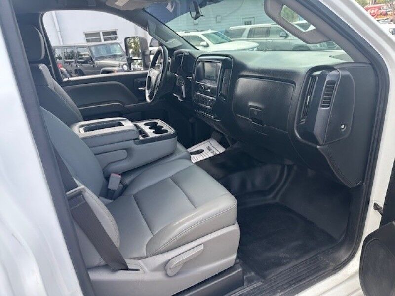 2020 Chevrolet SILVERADO 6500 MD WORK TRUCK FLATBED LOW MILES DIESEL FREE SHIPPING IN FLORIDA Sarasota FL
