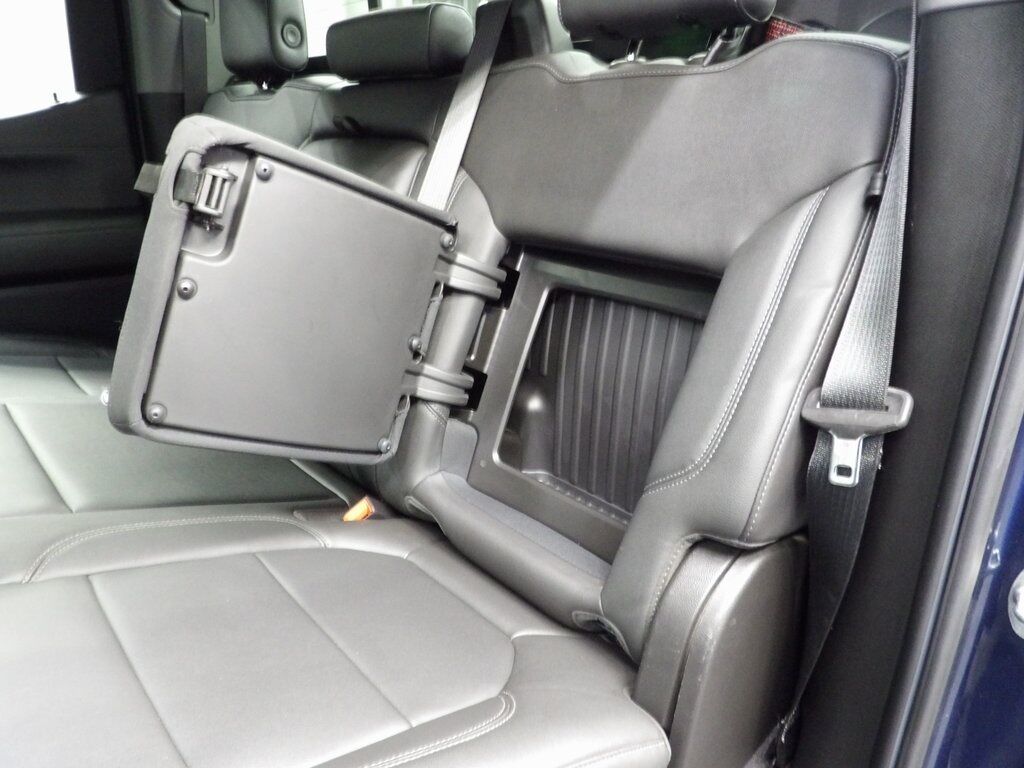 2020 Chevrolet Silverado 1500 4x4 Crew Cab RST Fond du Lac WI