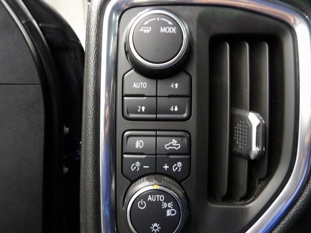 2020 Chevrolet Silverado 1500 4x4 Crew Cab RST Fond du Lac WI