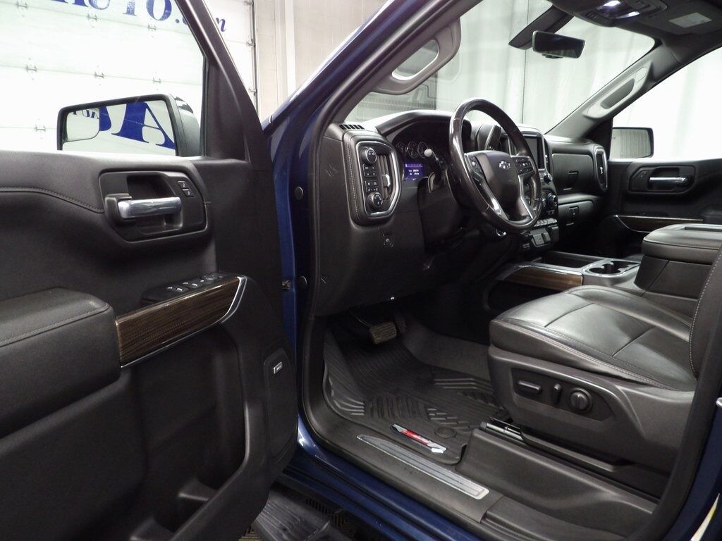 2020 Chevrolet Silverado 1500 4x4 Crew Cab RST Fond du Lac WI
