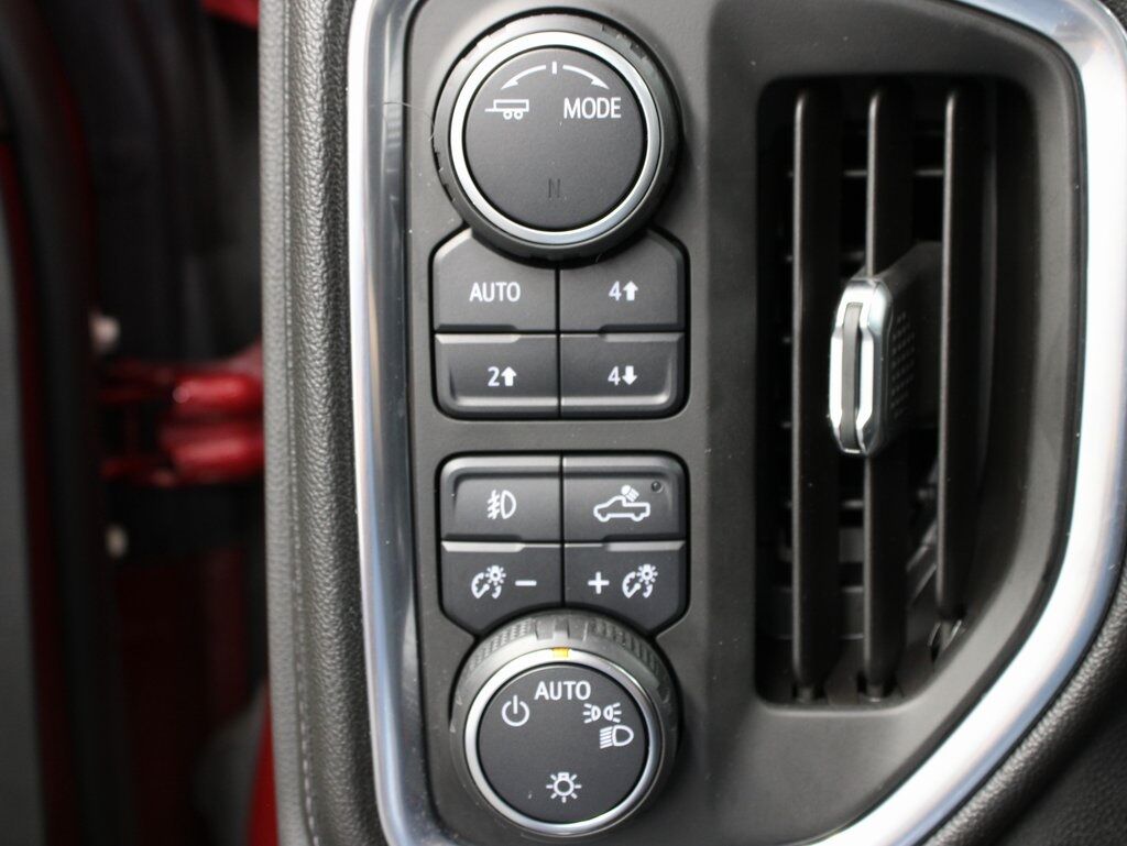 2020 Chevrolet Silverado 1500 4x4 Crew Cab RST Fond du Lac WI