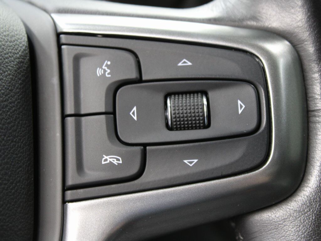 2020 Chevrolet Silverado 1500 4x4 Crew Cab RST Fond du Lac WI
