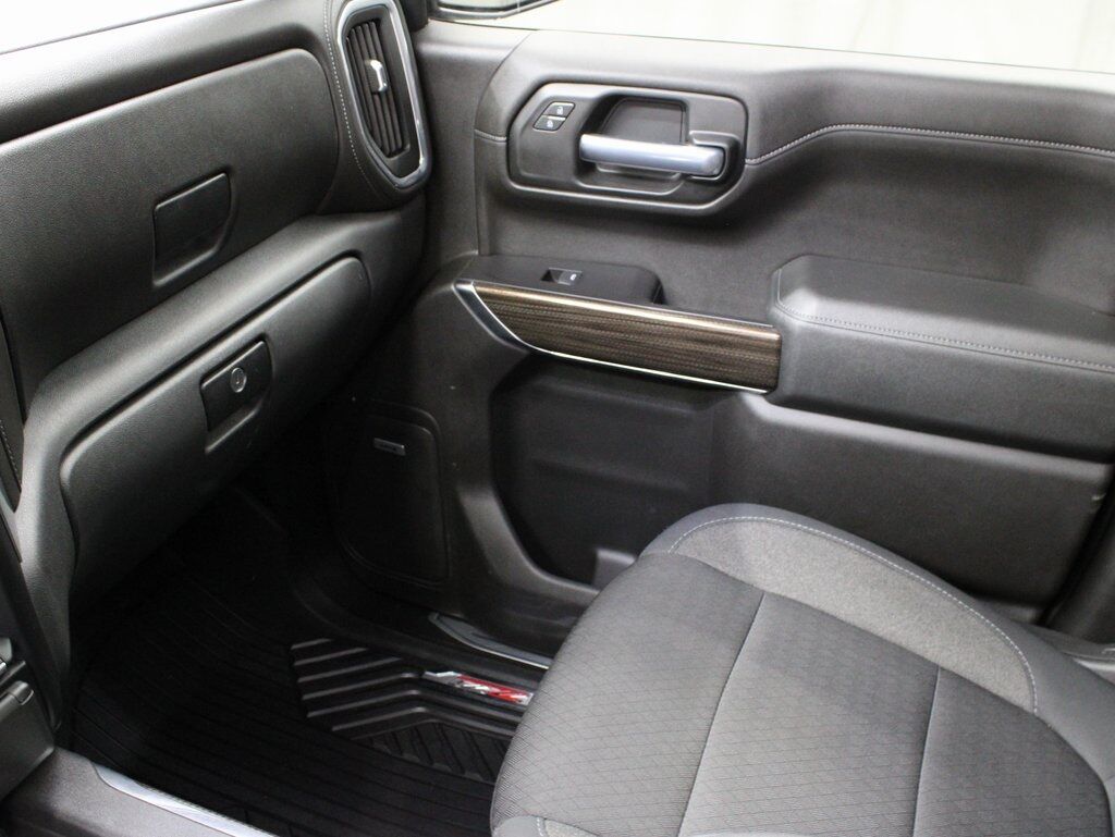 2020 Chevrolet Silverado 1500 4x4 Crew Cab RST Fond du Lac WI