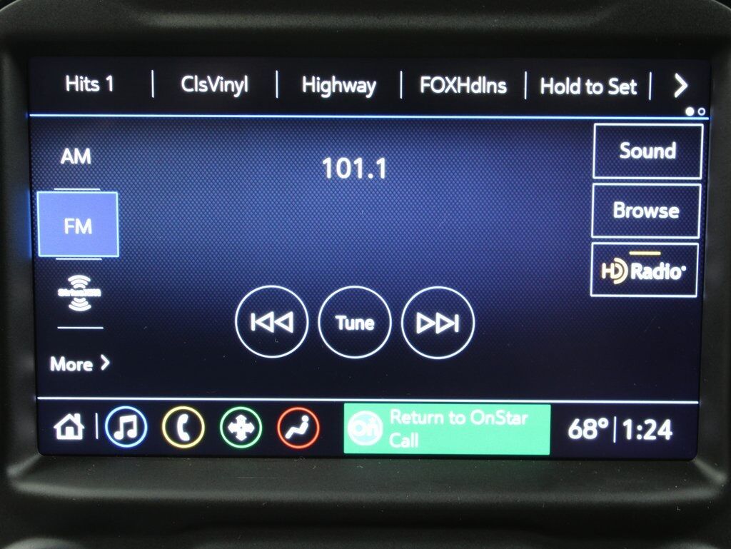 2020 Chevrolet Silverado 1500 4x4 Crew Cab RST Fond du Lac WI