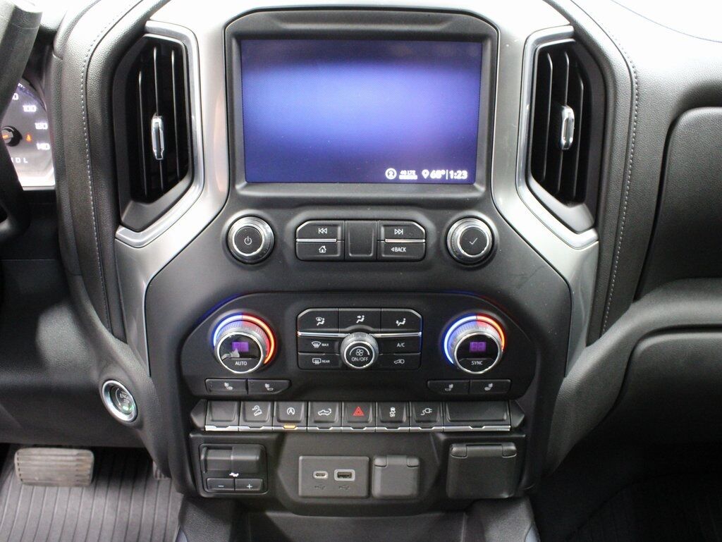 2020 Chevrolet Silverado 1500 4x4 Crew Cab RST Fond du Lac WI