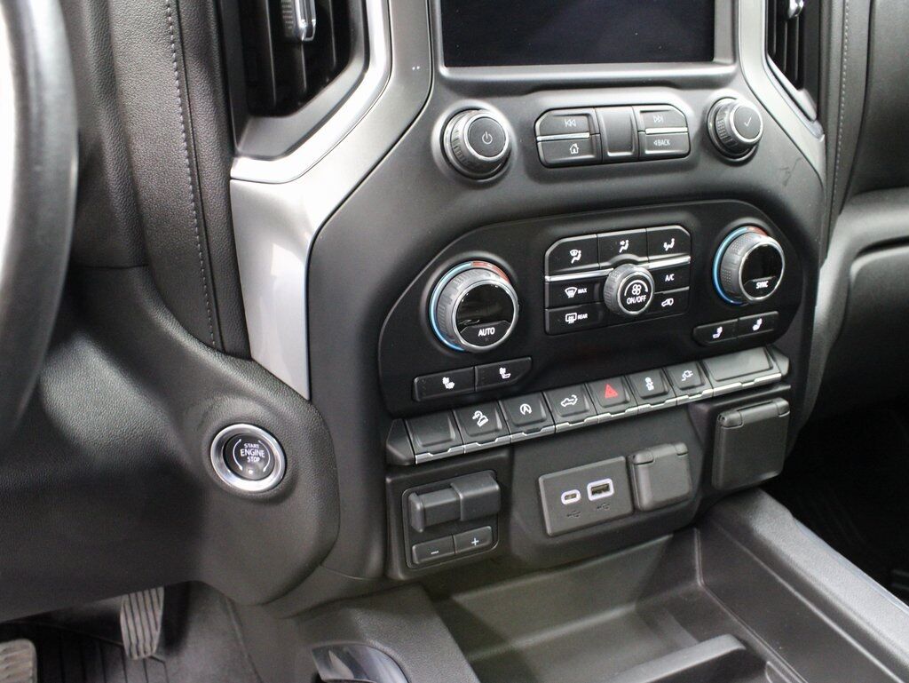 2020 Chevrolet Silverado 1500 4x4 Crew Cab RST Fond du Lac WI