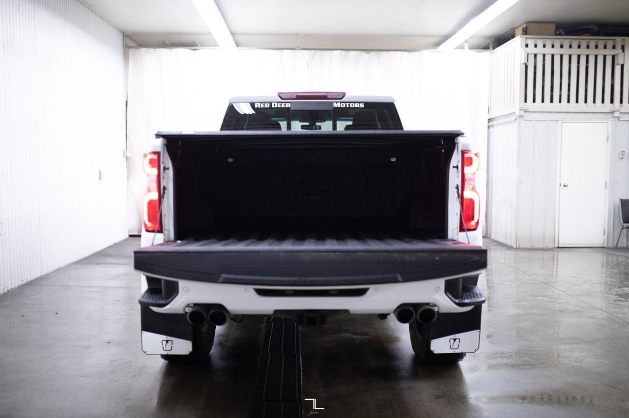 2020 Chevrolet Silverado 1500 4x4 Crew Cab RST Z71 Leather Roof Nav BCam Red Deer AB