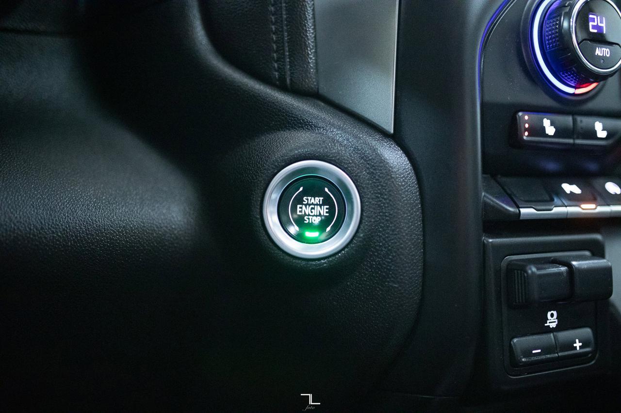 2020 Chevrolet Silverado 1500 4x4 Crew Cab RST Z71 Leather Roof Nav BCam Red Deer AB