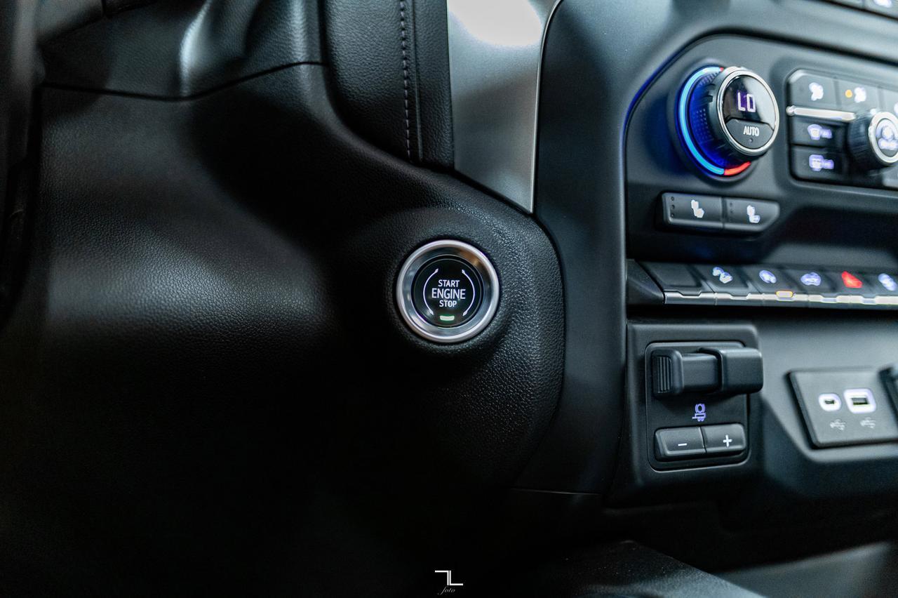 2020 Chevrolet Silverado 1500 4x4 Crew Cab RST Z71 Roof BCam Red Deer AB