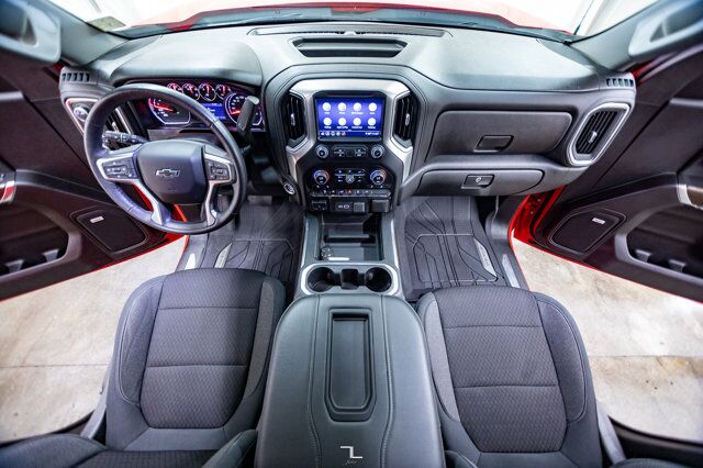 2020 Chevrolet Silverado 1500 4x4 Crew Cab RST Z71 Roof BCam Red Deer AB 2020 Chevrolet Silverado 1500 4x4 Crew Cab RST Z71 Roof BCam Red Deer AB