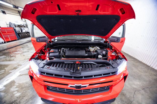 2020 Chevrolet Silverado 1500 4x4 Crew Cab RST Z71 Roof BCam Red Deer AB 2020 Chevrolet Silverado 1500 4x4 Crew Cab RST Z71 Roof BCam Red Deer AB