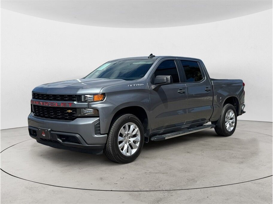 2020 Chevrolet Silverado 1500 Crew Cab Custom Pickup 4D 5 3/4 ft