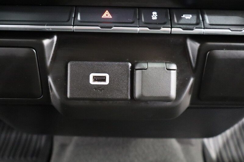 2020 Chevrolet Silverado 1500 Custom 4.3L Ecotec3 V6 Touch Screen Steps Bridgestone FREE WARRANTY Arlington TX