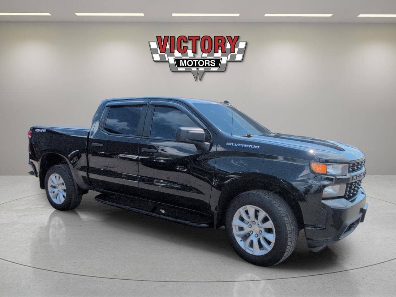 2020 Chevrolet Silverado 1500 Custom 4x4 4dr Crew Cab 6.6 ft. SB Chesterfield MI