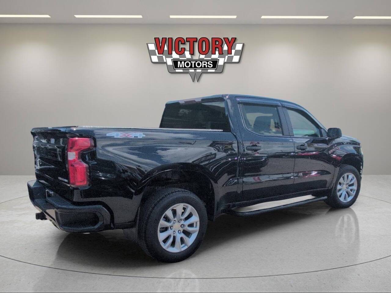 2020 Chevrolet Silverado 1500 Custom 4x4 4dr Crew Cab 6.6 ft. SB Chesterfield MI