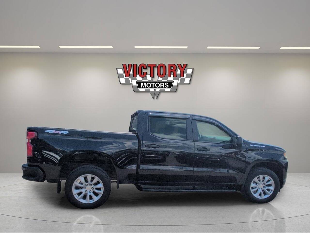 2020 Chevrolet Silverado 1500 Custom 4x4 4dr Crew Cab 6.6 ft. SB Chesterfield MI
