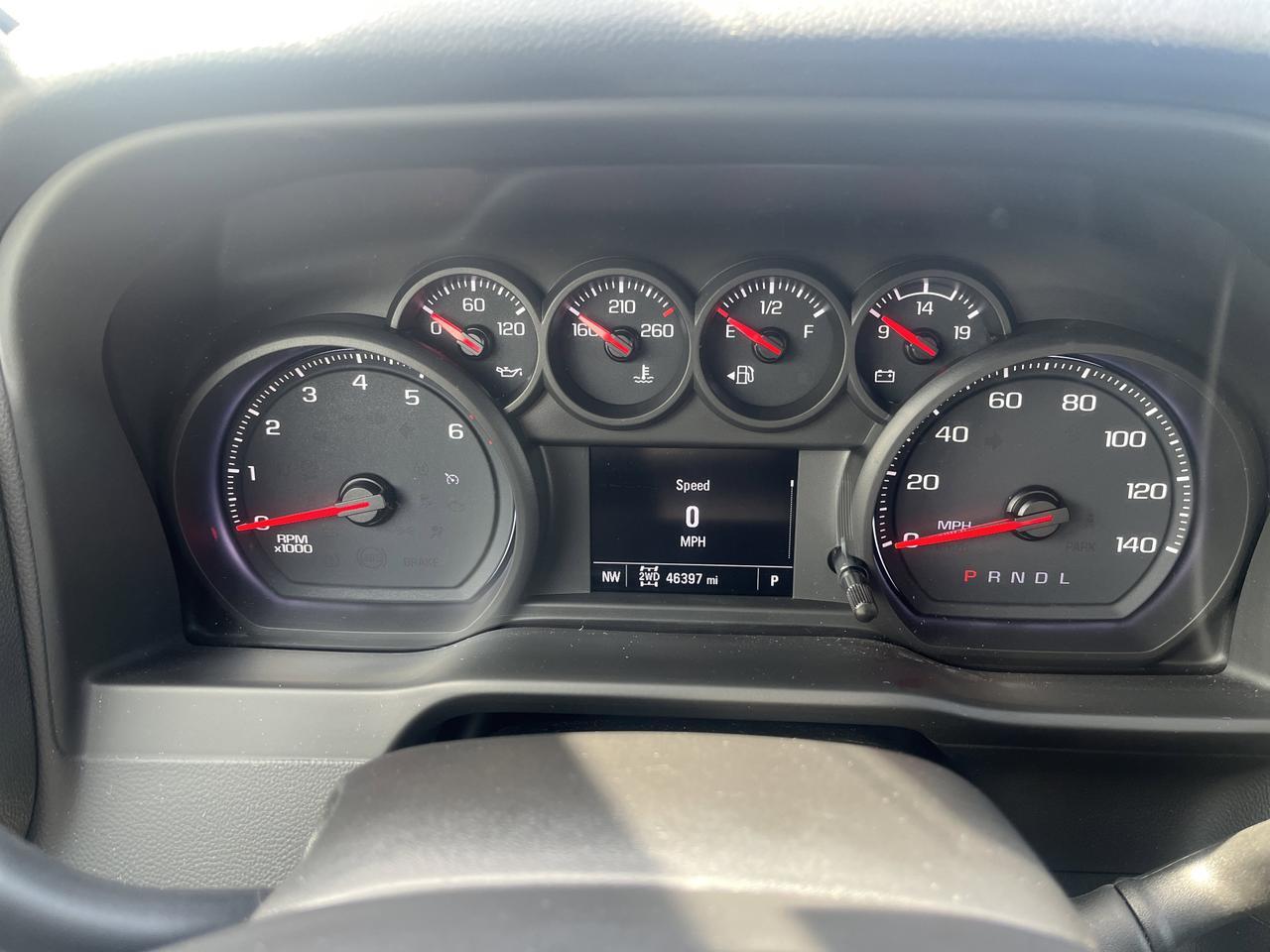 2020 Chevrolet Silverado 1500 Custom Trail Boss Double Cab 4WD Conv InfottnmntPkgs w/RemoteStart Spray-OnBedliner OnStar SiriusXM Saukville WI
